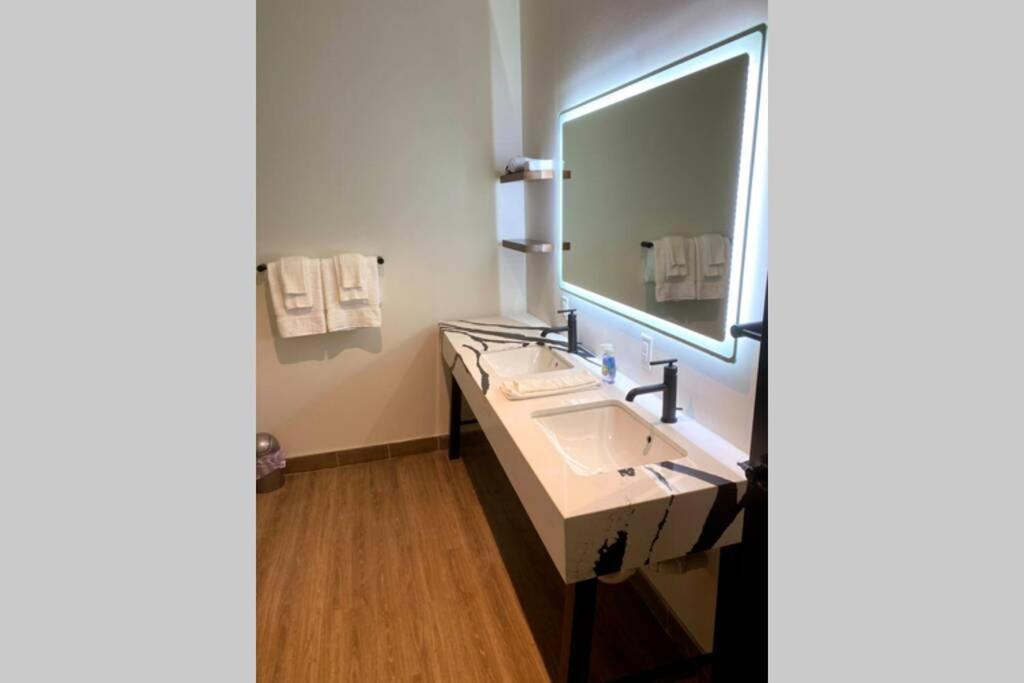 3E-*New* Apt 10 Min To Children'S Hospital, Slps 4 Pittsburgh Eksteriør billede